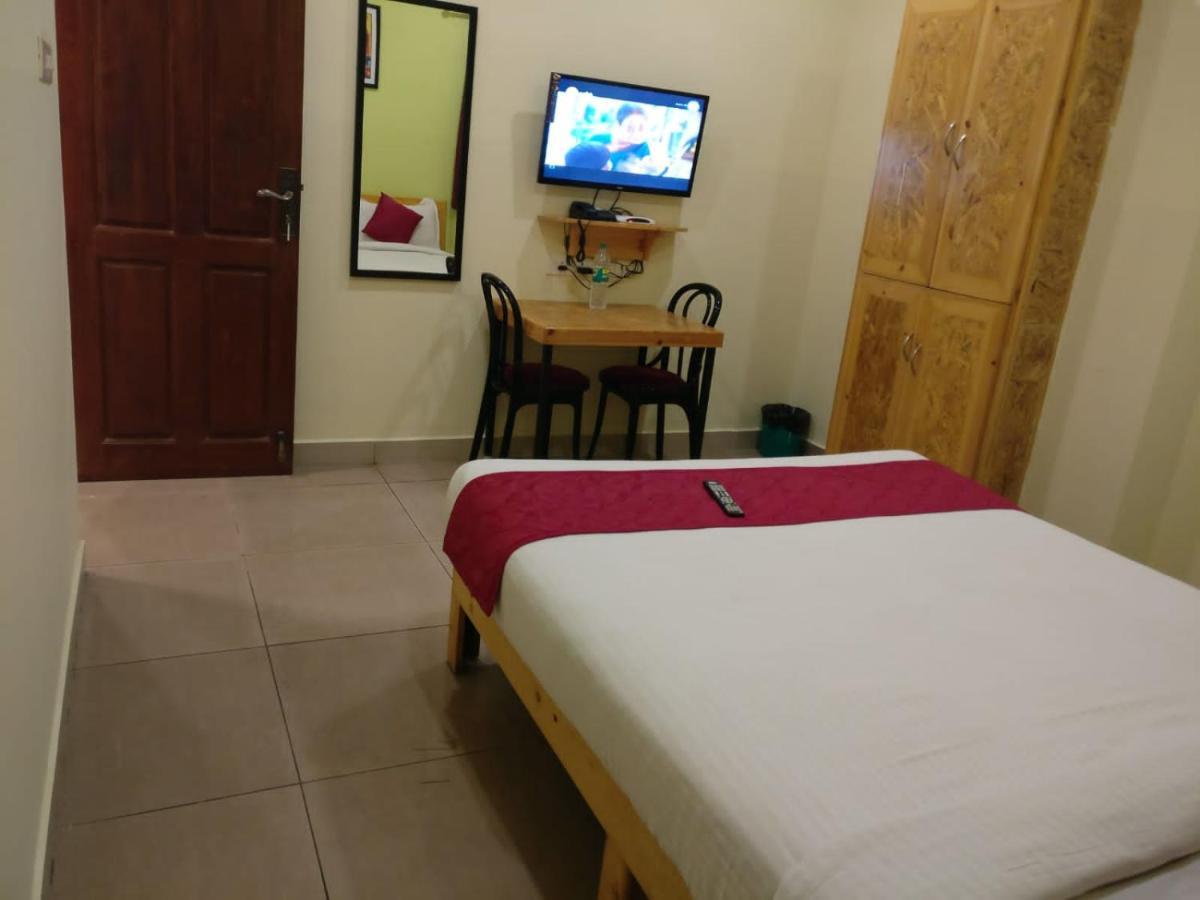 Chaplin Hotel Pondicherry Eksteriør bilde