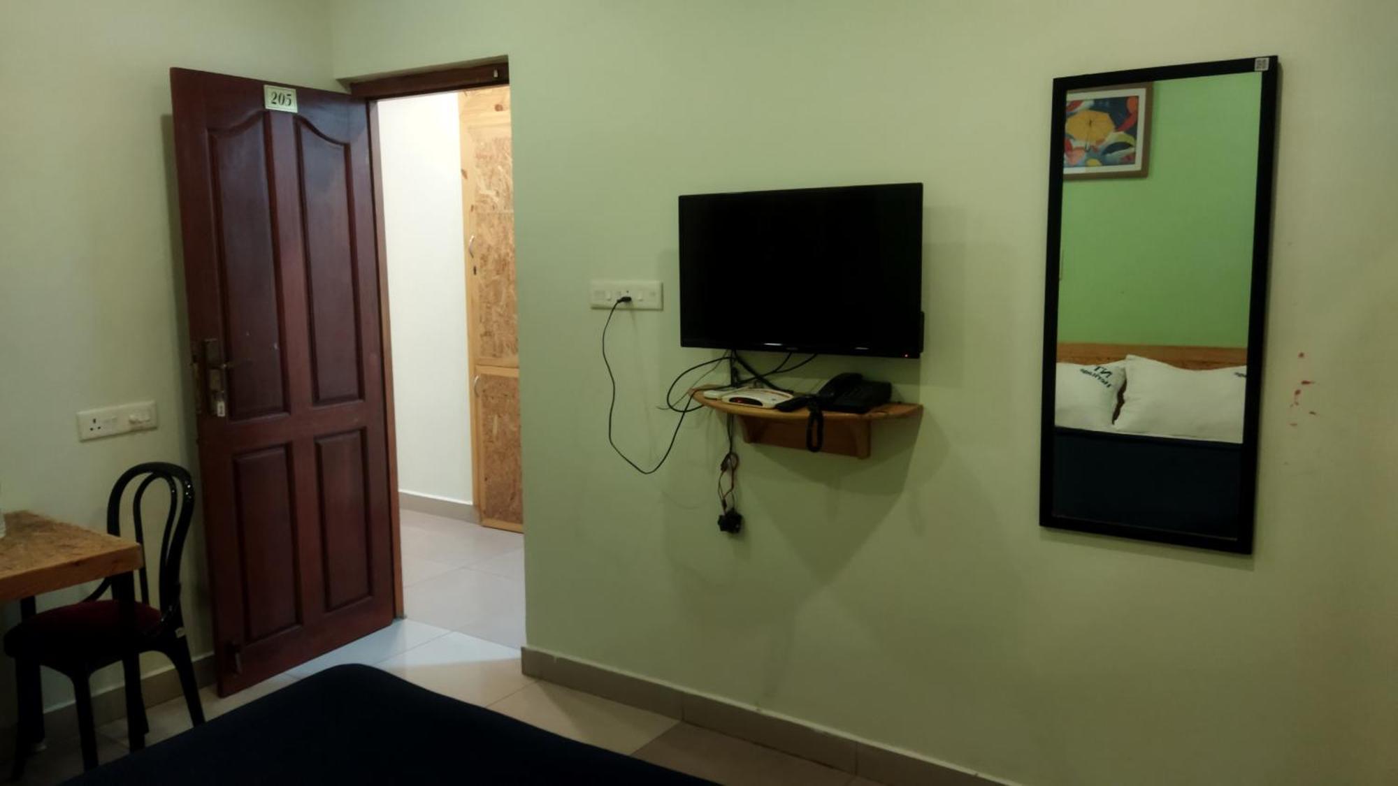 Chaplin Hotel Pondicherry Eksteriør bilde
