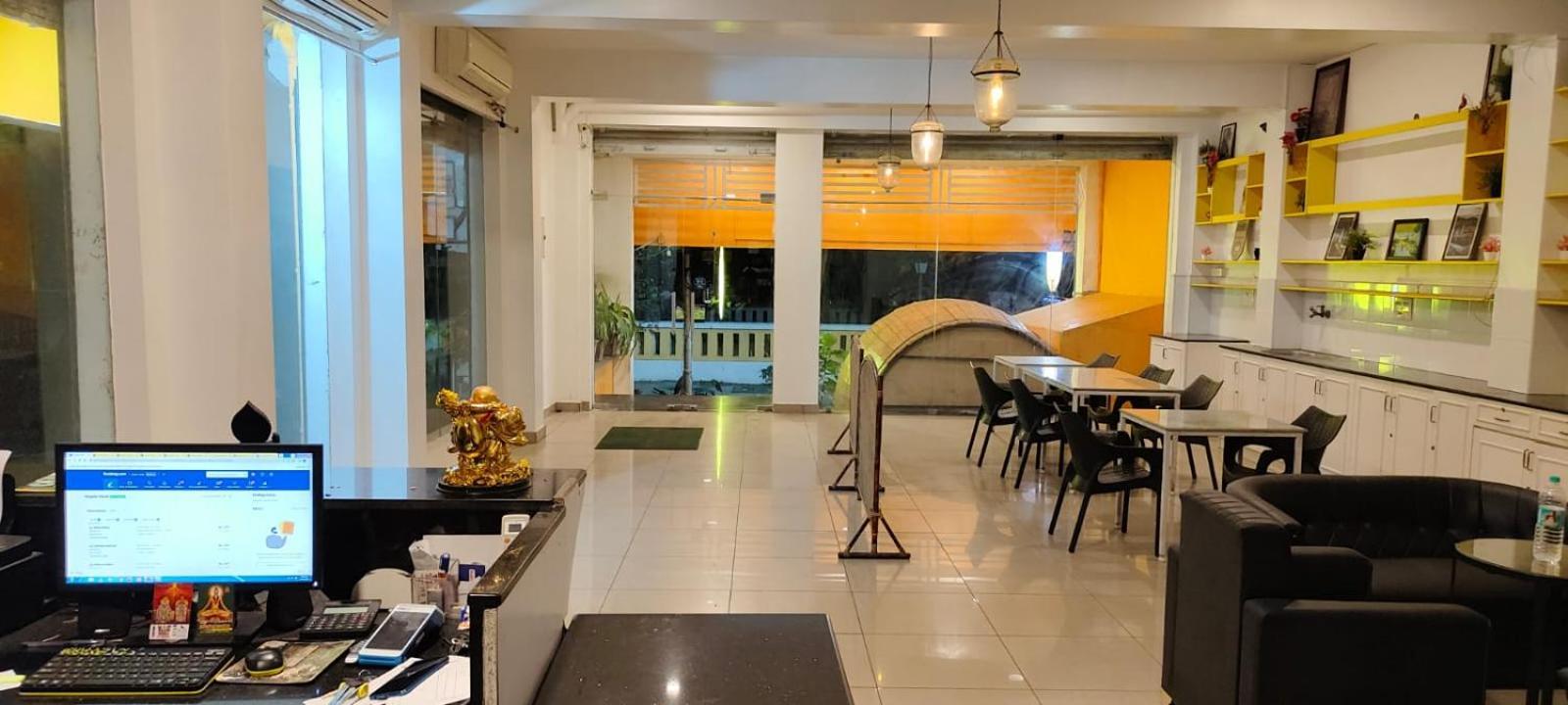 Chaplin Hotel Pondicherry Eksteriør bilde